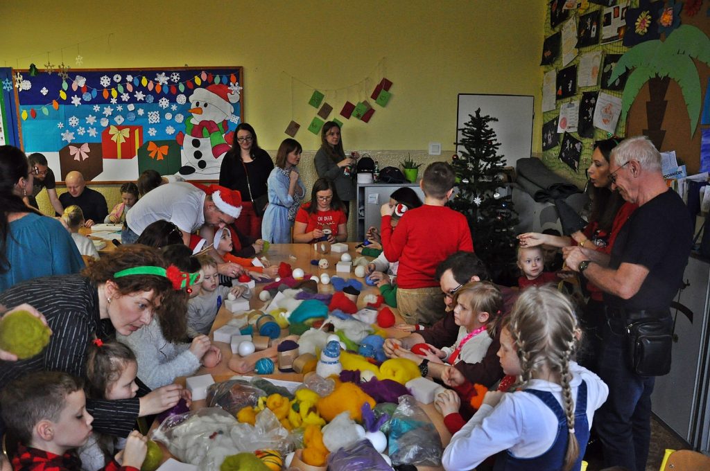 Kreatywne warsztaty świąteczne